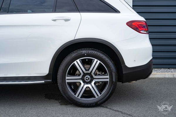 Mercedes GLC 220D 4MATIC AVANTGARDE LINE LAUNCH EDITION 9G-TRONIC