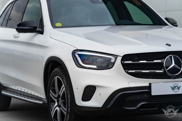 Mercedes GLC 220D 4MATIC AVANTGARDE LINE LAUNCH EDITION 9G-TRONIC