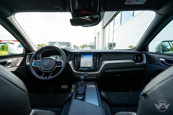  Volvo XC60 D4 190CH AWD R-DESIGN GEARTRONIC 8