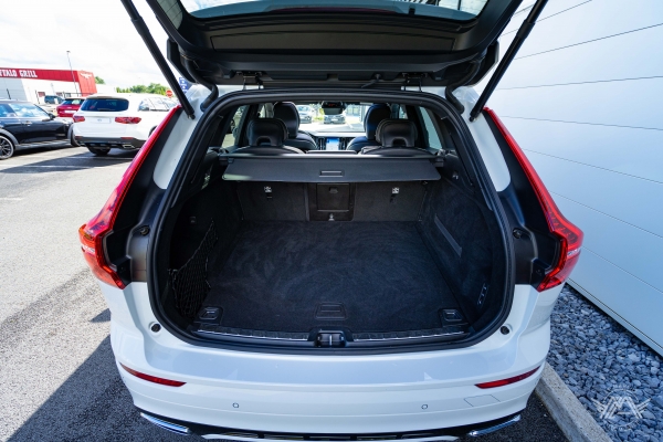  Volvo XC60 D4 190CH AWD R-DESIGN GEARTRONIC 8