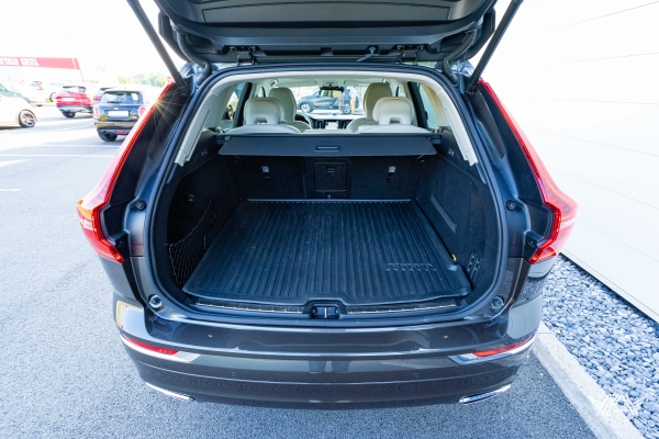  Volvo XC60 T8 TWIN ENGINE 390CH INSCRIPTION LUXE GEARTRONIC 8