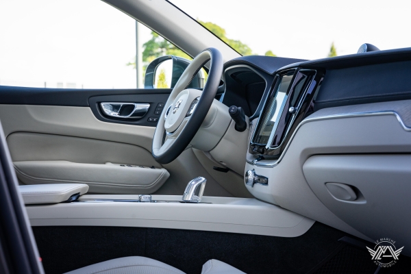  Volvo XC60 T8 TWIN ENGINE 390CH INSCRIPTION LUXE GEARTRONIC 8