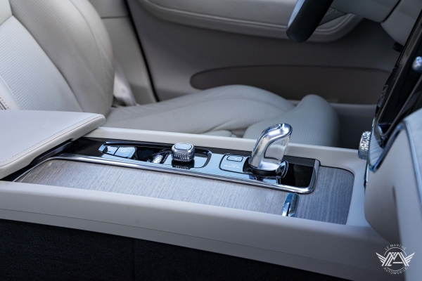  Volvo XC60 T8 TWIN ENGINE 390CH INSCRIPTION LUXE GEARTRONIC 8