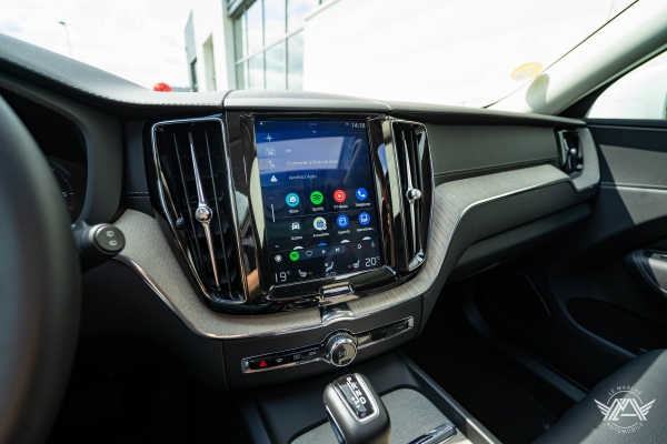  Volvo XC60 D4 190 CH INSCRIPTION LUXE GEARTRONIC 8
