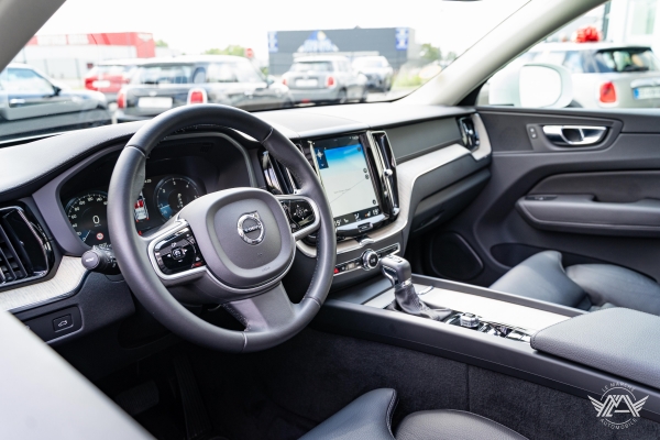  Volvo XC60 D4 190 CH INSCRIPTION LUXE GEARTRONIC 8