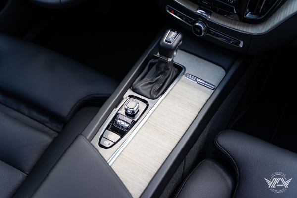  Volvo XC60 D4 190 CH INSCRIPTION LUXE GEARTRONIC 8