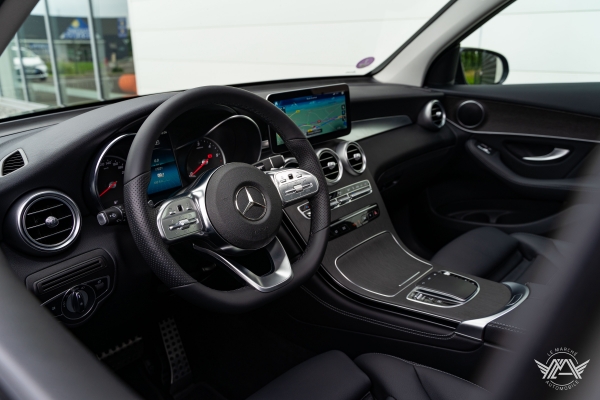 Mercedes GLC 300DE 4MATIC AMG LINE 9G-tronic 