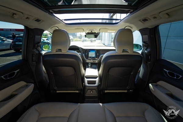  Volvo XC60 T8 TWIN ENGINE 390CH BUSINESS EXECUTIVE GEARTRONIC 8
