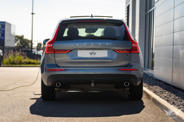  Volvo XC60 T8 TWIN ENGINE 390CH BUSINESS EXECUTIVE GEARTRONIC 8