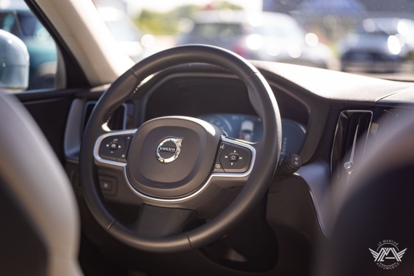  Volvo XC60 T8 TWIN ENGINE 390CH BUSINESS EXECUTIVE GEARTRONIC 8