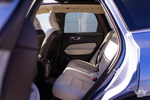  Volvo XC60 T8 TWIN ENGINE 390CH BUSINESS EXECUTIVE GEARTRONIC 8