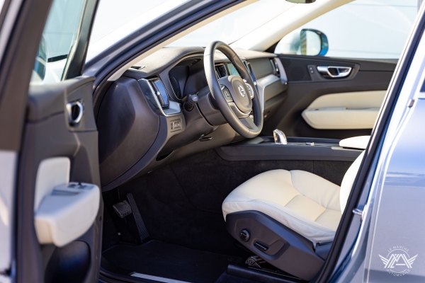  Volvo XC60 T8 TWIN ENGINE 390CH BUSINESS EXECUTIVE GEARTRONIC 8