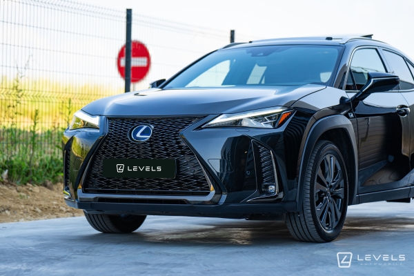 Lexus UX 250H 4WD F SPORT