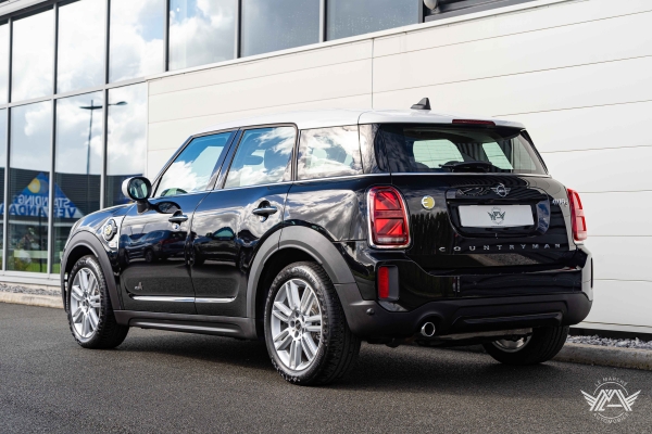 MINI COUNTRYMAN COOPER SE HYBRIDE 125 + 95 CH ALL4 BUSINESS DESIGN BVA6