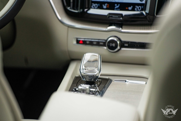  Volvo XC60 RECHARGE T6 AWD 340 CH INSCRIPTION LUXE GEARTRONIC8