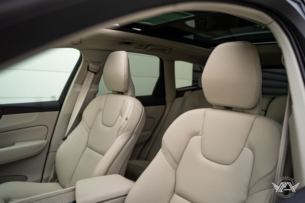  Volvo XC60 RECHARGE T6 AWD 340 CH INSCRIPTION LUXE GEARTRONIC8