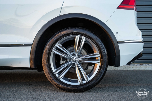  Volkswagen TIGUAN TSI 150 CARAT EXCLUSIVE PACK R-LINE DSG7