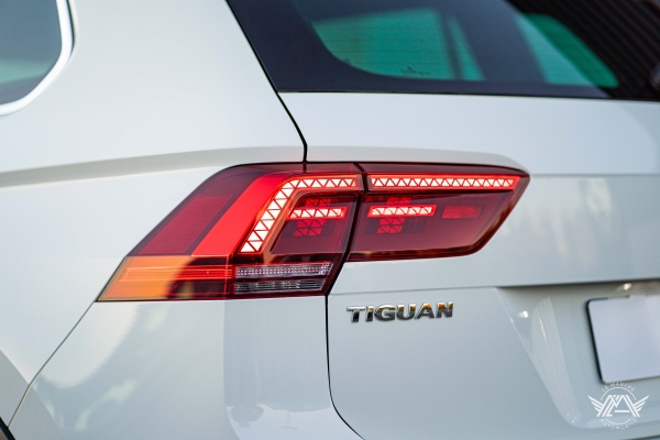  Volkswagen TIGUAN TSI 150 CARAT EXCLUSIVE PACK R-LINE DSG7