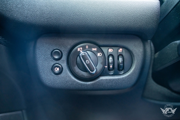 MINI CLUBMAN COOPER 136 CH EDITION KENSINGTON BVA