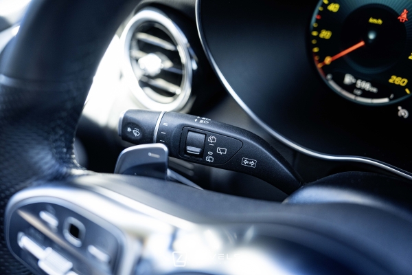 Mercedes GLC 300 E 4matic AMG Line 9G-tronic