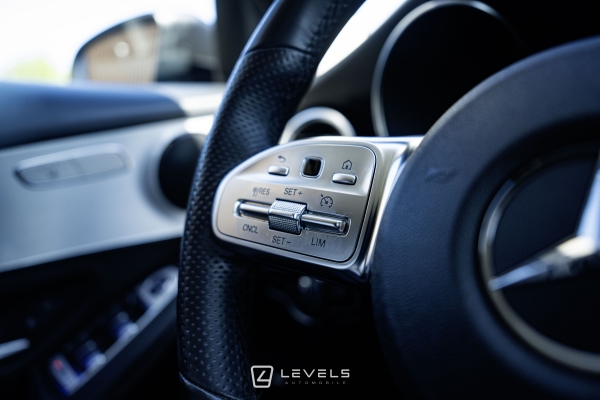 Mercedes GLC 300 E 4matic AMG Line 9G-tronic