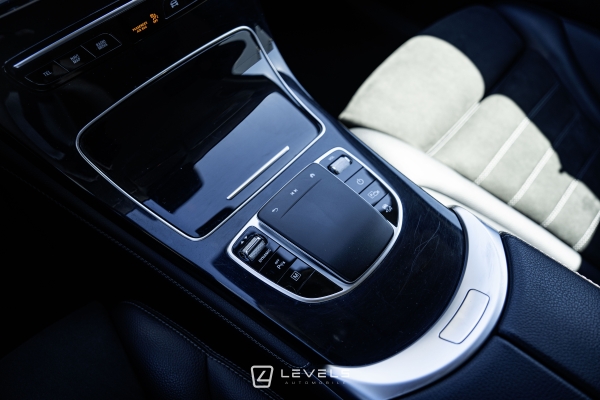 Mercedes GLC 300 E 4matic AMG Line 9G-tronic
