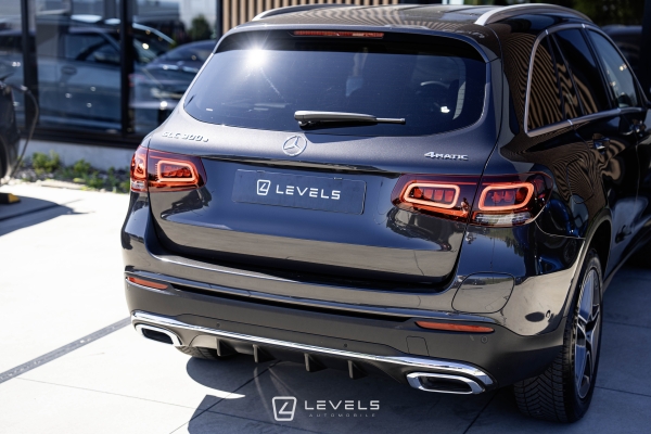 Mercedes GLC 300 E 4matic AMG Line 9G-tronic