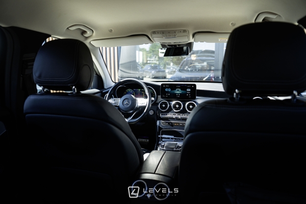 Mercedes GLC 300 E 4matic AMG Line 9G-tronic