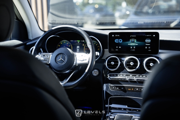 Mercedes GLC 300 E 4matic AMG Line 9G-tronic