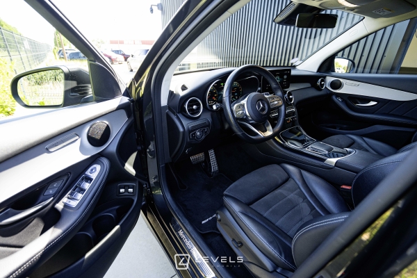 Mercedes GLC 300 E 4matic AMG Line 9G-tronic