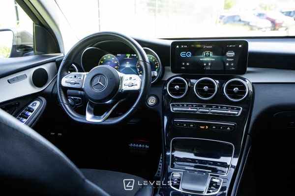 Mercedes GLC 300 E 4matic AMG Line 9G-tronic
