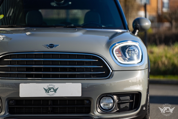 MINI COUNTRYMAN ONE D 116 CH Edition Oakwood BVA7