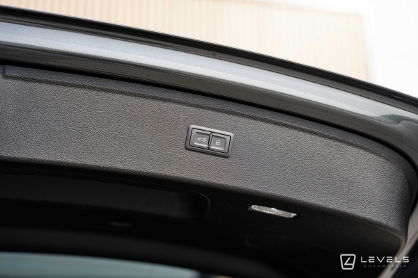 Audi Q5 E-TRON 55 TFSI 367CH QUATTRO S-TRONIC S LINE