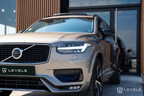  Volvo XC90 B5 235 CH AWD R-DESIGN 7 PLACES GEARTRONIC 8