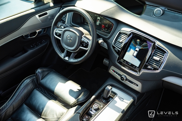  Volvo XC90 B5 235 CH AWD R-DESIGN 7 PLACES GEARTRONIC 8