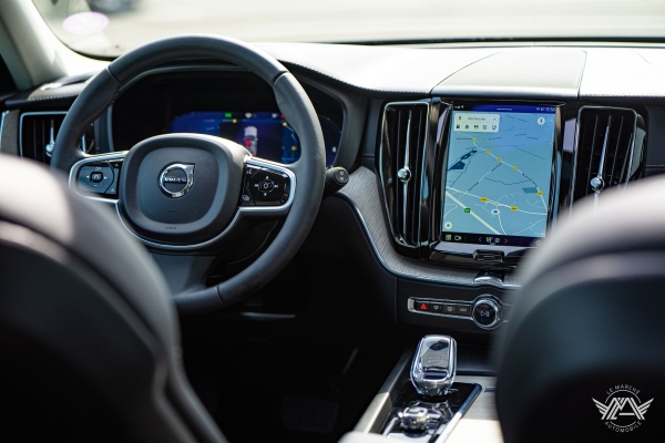  Volvo XC60 T6 AWD 253 + 87 CH INSCRIPTION GEARTRONIC8