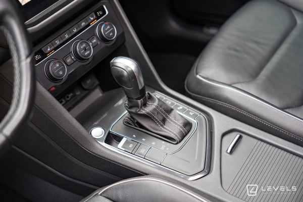  Volkswagen TIGUAN ALLSPACE TSI 150 CARAT EXCLUSIVE R-LINE DSG7
