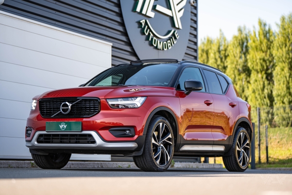 Volvo XC40 D4 AWD 190 R-DESIGN GEARTRONIC 8