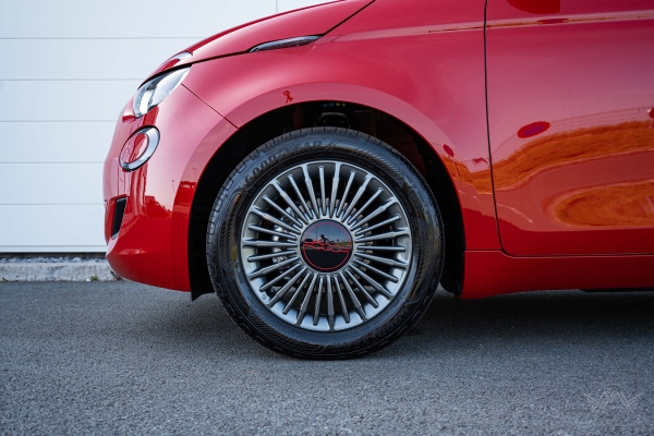 Fiat 500 Electrique Serie Spéciale Red