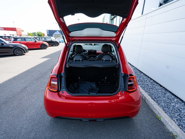Fiat 500 Electrique Serie Spéciale Red