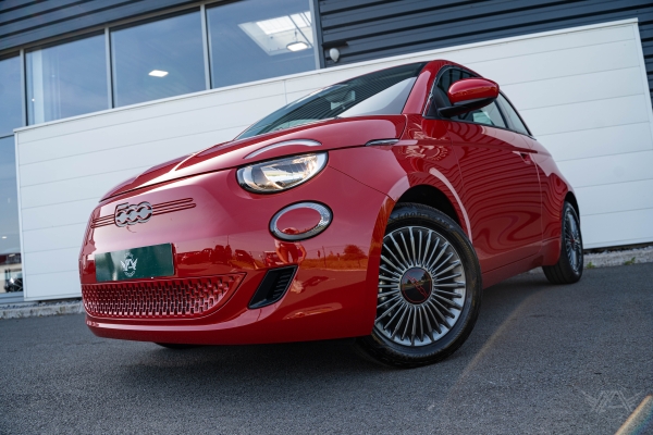 Fiat 500 Electrique Serie Spéciale Red