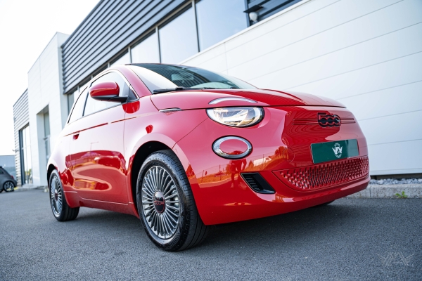 Fiat 500 Electrique Serie Spéciale Red