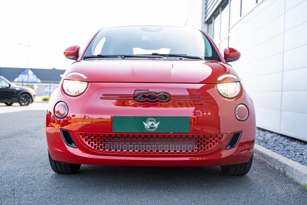 Fiat 500 Electrique Serie Spéciale Red