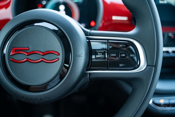 Fiat 500 Electrique Serie Spéciale Red