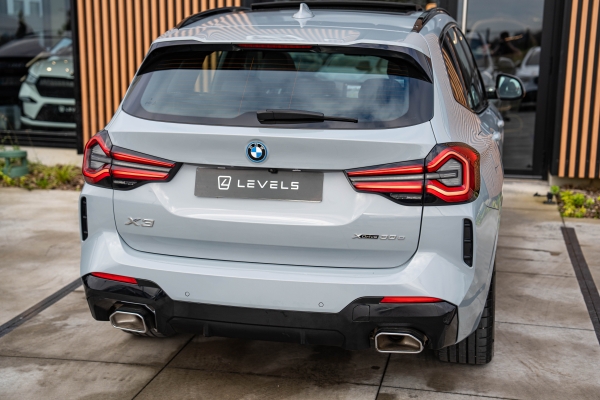 BMW X3 xDrive30e 292 ch M Sport