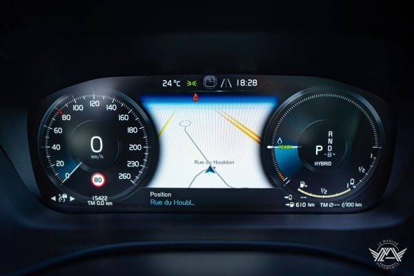  Volvo XC60 T8 AWD 390 Ch R-Design GEARTRONIC8