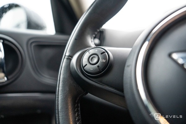 MINI COUNTRYMAN COOPER SE HYBRIDE 136 + 88 CH ALL4 BUSINESS DESIGN BVA6