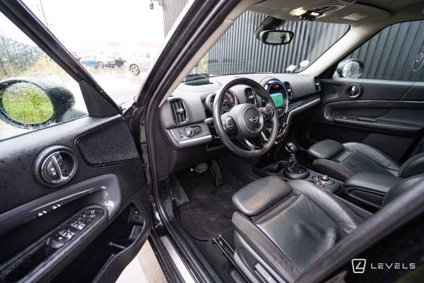 MINI COUNTRYMAN COOPER SE HYBRIDE 136 + 88 CH ALL4 BUSINESS DESIGN BVA6