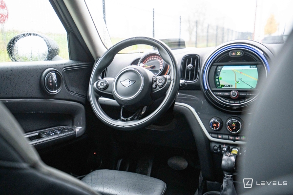 MINI COUNTRYMAN COOPER SE HYBRIDE 136 + 88 CH ALL4 BUSINESS DESIGN BVA6