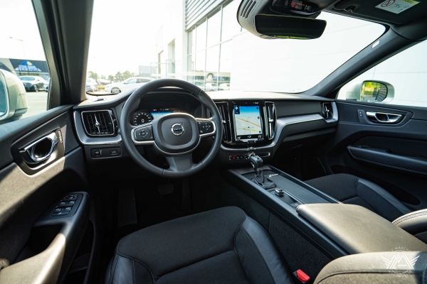 Volvo XC60 D4 190 CH INITIATE EDITION GEARTRONIC 8